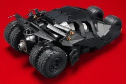 BATMAN - 1/35 SCALE MODEL KIT BATMOBILE (BATMAN BEGINS Ver.)