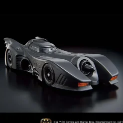 BATMAN - 1/35 SCALE MODEL KIT BATMOBILE BATMAN VER.