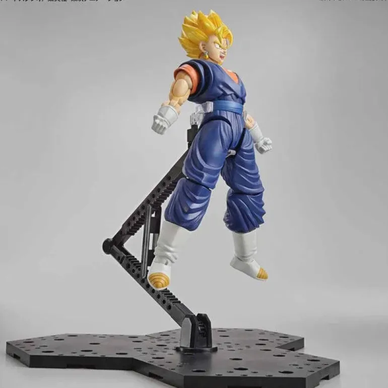 DRAGON BALL - FIGURERISE STANDARD SUPER SAIYAN VEGETTO PKG RENEWAL