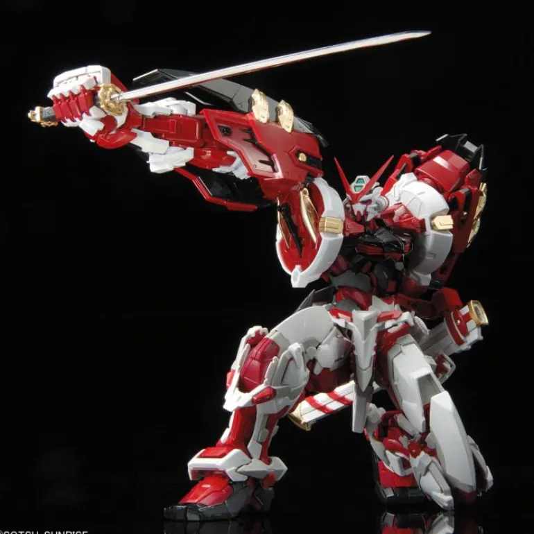 GUNDAM - HI RESOLUTION MODEL 1/100 GUNDAM ASTRAY RED FRAME POWERED RED