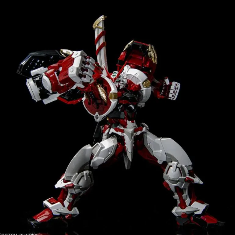 GUNDAM - HI RESOLUTION MODEL 1/100 GUNDAM ASTRAY RED FRAME POWERED RED