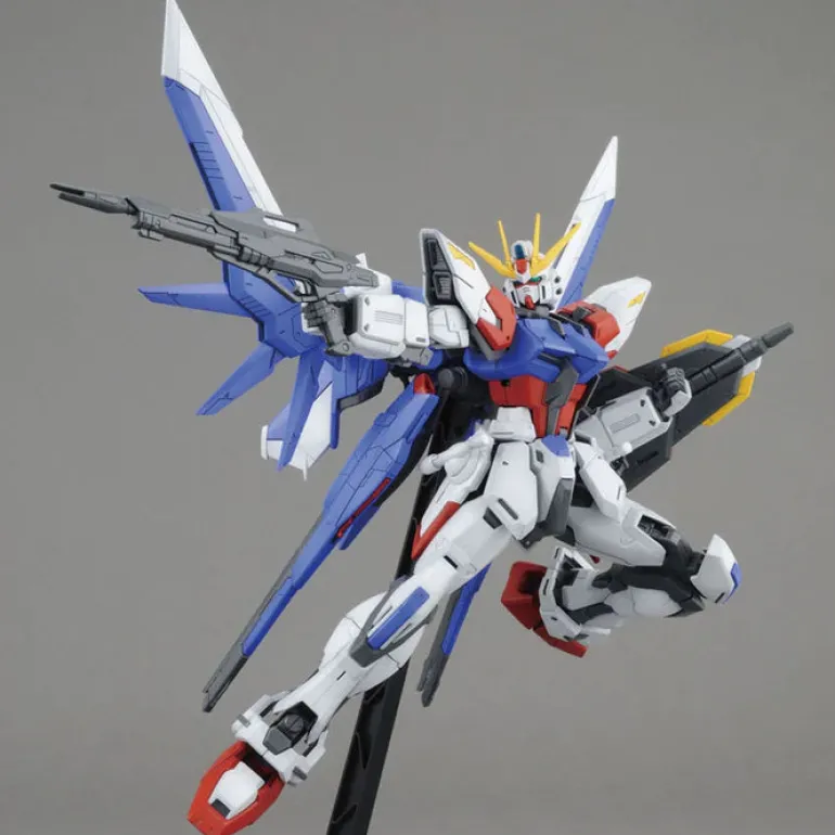 GUNDAM - MG 1/100 BUILD STRIKE GUNDAM FULL PACKAGE