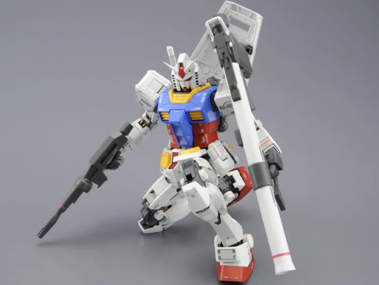 GUNDAM - MG 1/100 RX-78-2 GUNDAM Ver.3.0