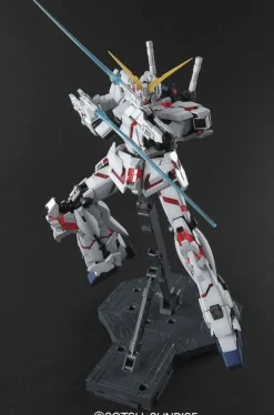 GUNDAM - MG 1/100 RX0 UNICORN GUNDAM SCREEN IMAGE (On Sale)