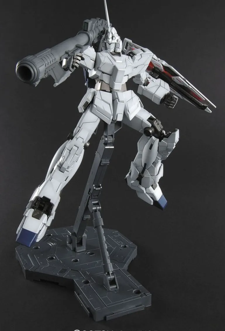 GUNDAM - MG 1/100 RX0 UNICORN GUNDAM SCREEN IMAGE (On Sale)
