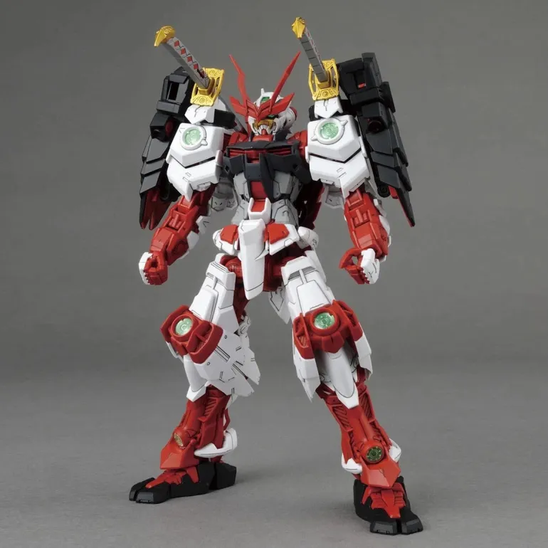 GUNDAM - MG 1/100 SENGOKU ASTRAY GUNDAM