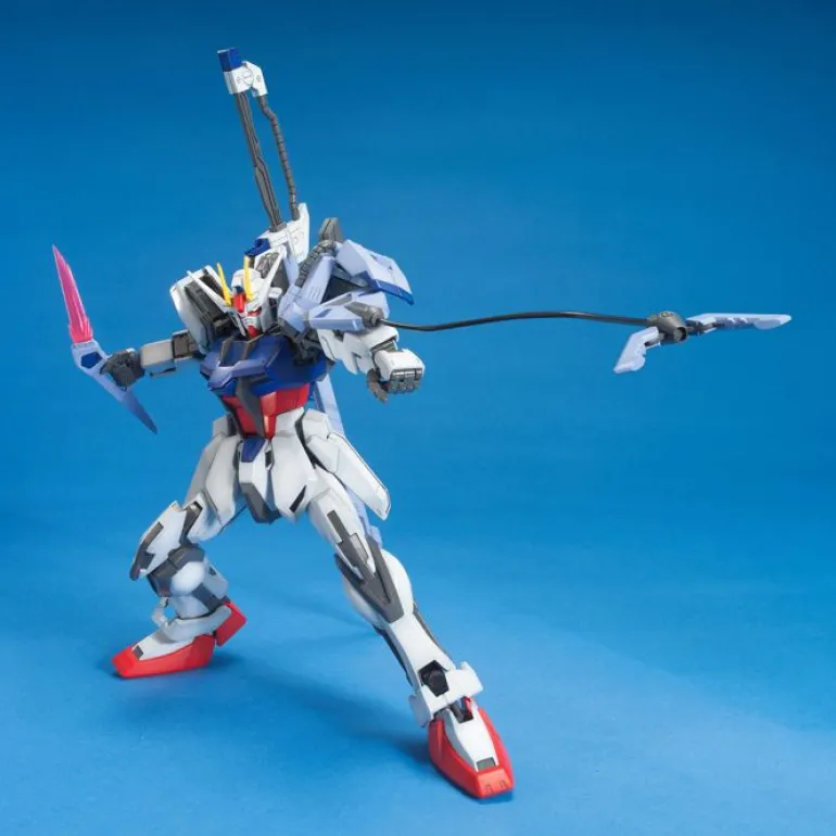 GUNDAM - MG 1/100 STRIKE GUNDAM LAUNCHER/SWORD
