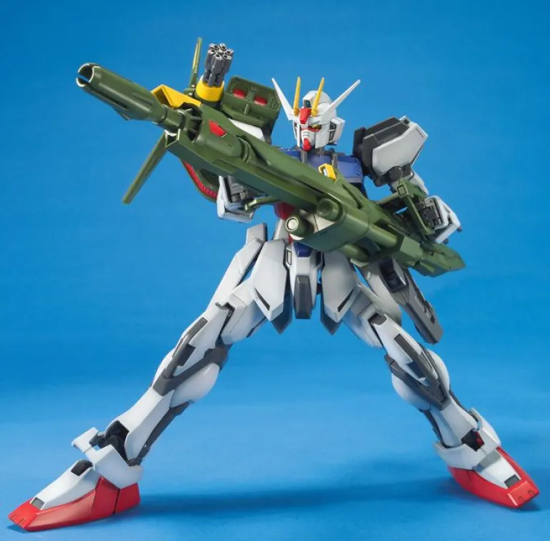 GUNDAM - MG 1/100 STRIKE GUNDAM LAUNCHER/SWORD
