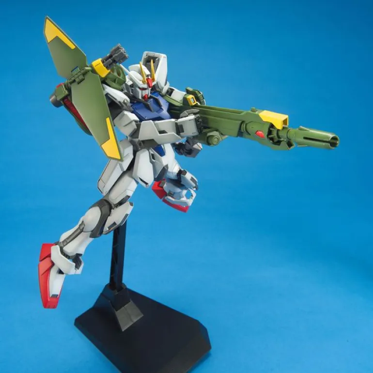 GUNDAM - MG 1/100 STRIKE GUNDAM LAUNCHER/SWORD
