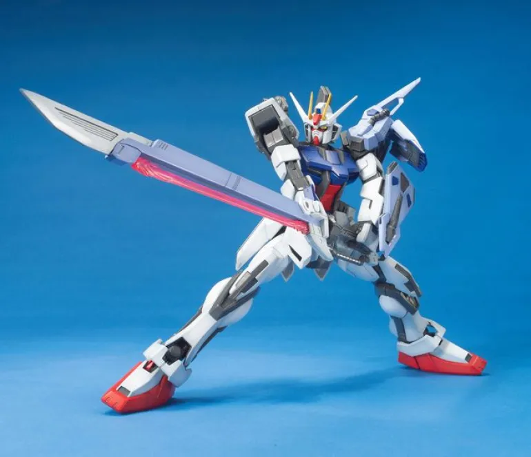GUNDAM - MG 1/100 STRIKE GUNDAM LAUNCHER/SWORD