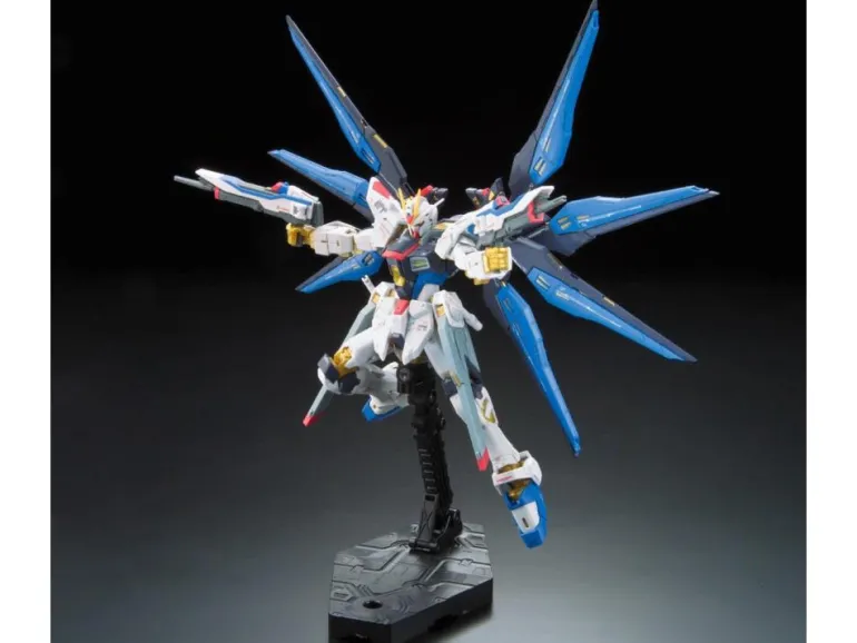 GUNDAM - RG 1/144 ZGMF-X20A STRIKE FREEDOM GUNDAM 14
