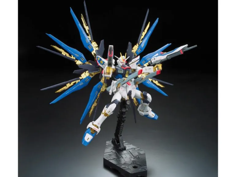 GUNDAM - RG 1/144 ZGMF-X20A STRIKE FREEDOM GUNDAM 14