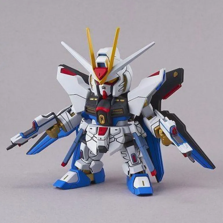 GUNDAM - SD EX-STANDARD 006 STRIKE FREEDOM GUNDAM