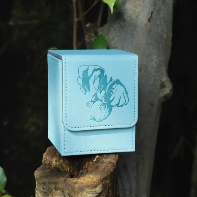 MUNTO - Trading Card Game Deck Box - Lugia (100+ Cards)