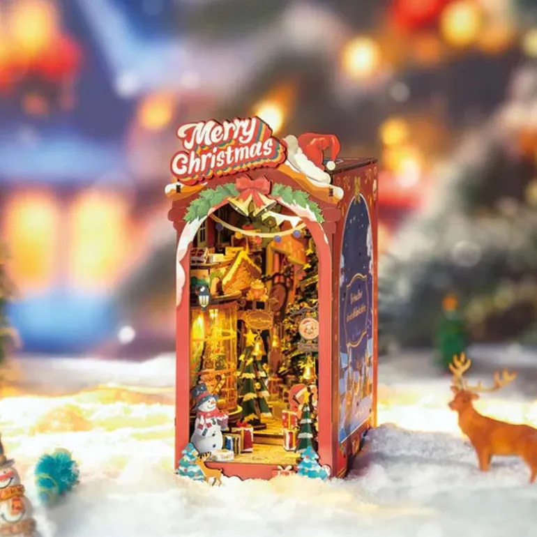 Robotime Rolife DIY Christmas Street Book Nook Shelf Insert TGC06