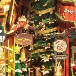 Robotime Rolife DIY Christmas Street Book Nook Shelf Insert TGC06