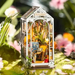 Robotime Rolife Holiday Garden House DIY Book Nook Shelf Insert TGB06