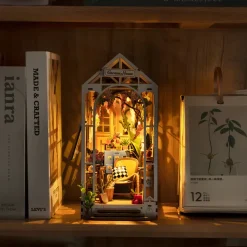 Robotime Rolife Holiday Garden House DIY Book Nook Shelf Insert TGB06