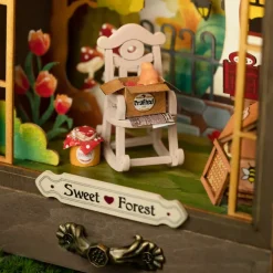 Robotime Rolife Sweet Forest DIY Dollhouse Box Theater DS026