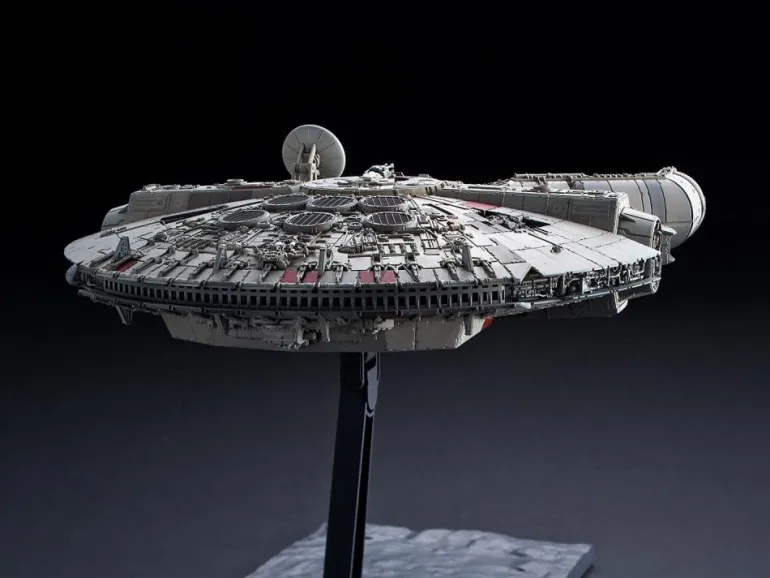 STAR WARS - 1/144 MILLENNIUM FALCON (STAR WARS:THE RISE OF SKYWALKER)