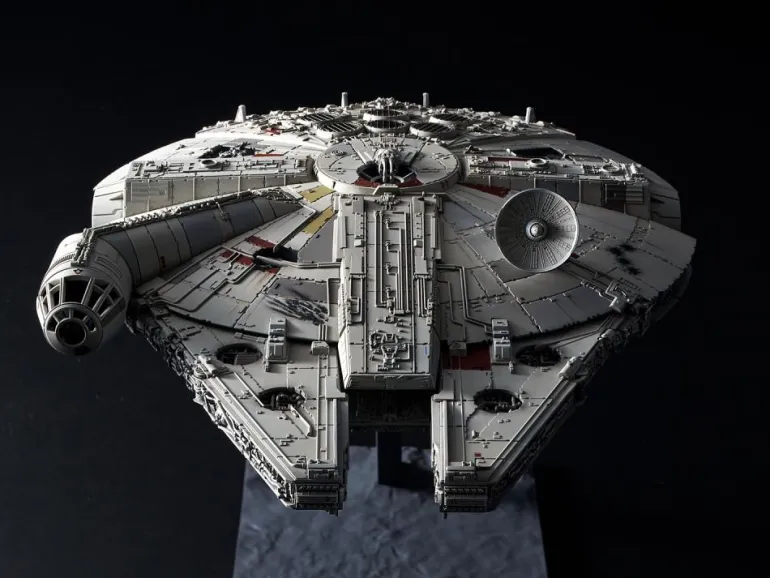 STAR WARS - 1/144 MILLENNIUM FALCON (STAR WARS:THE RISE OF SKYWALKER)
