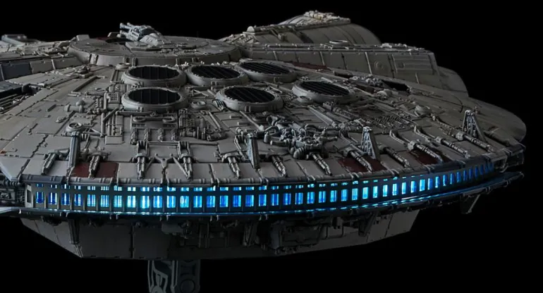 STAR WARS - 1/144 MILLENNIUM FALCON (STAR WARS:THE RISE OF SKYWALKER)