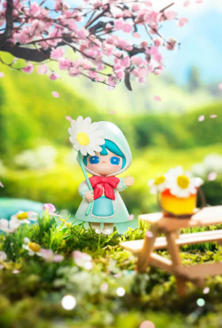 Suri Go For Outing Series Figure Blind Box