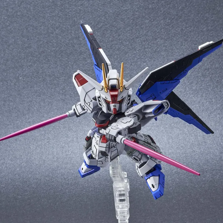 (THE GUNDAM BASE LIMITED) GUNDAM - SD EX-STANDARD FREEDOM GUNDAM VER. GCP